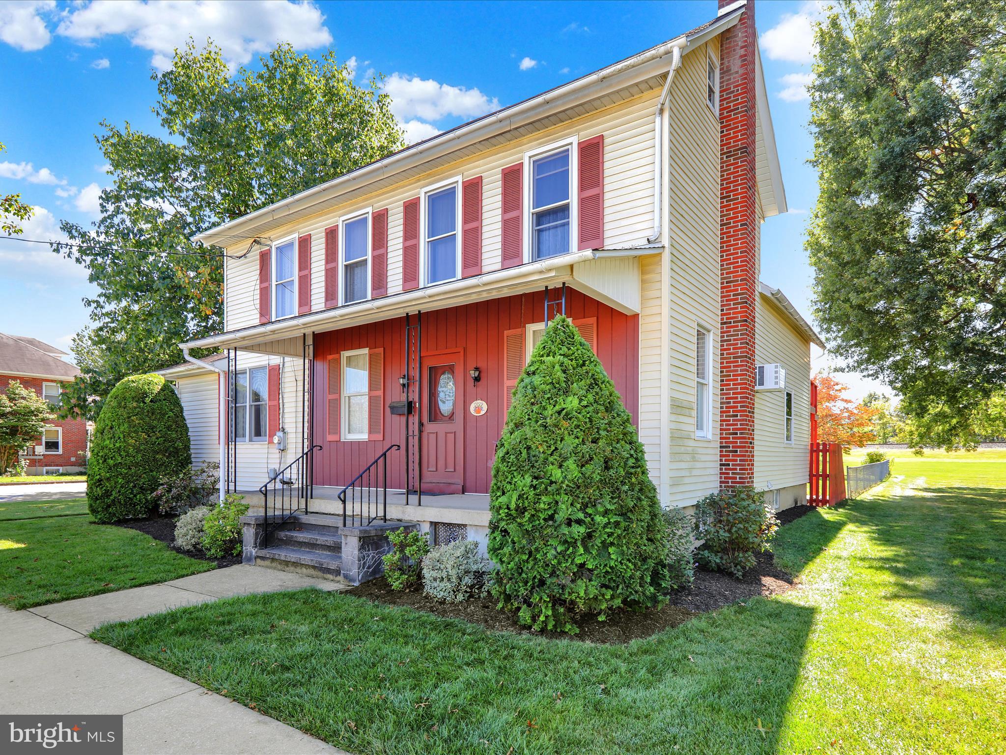 102 W RUTH AVENUE
