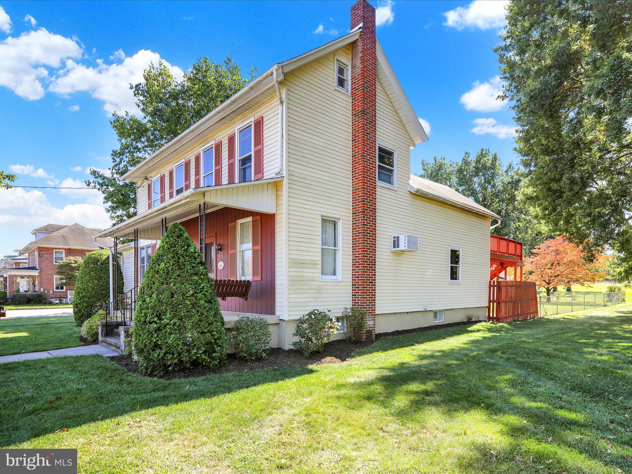 102 W RUTH AVENUE