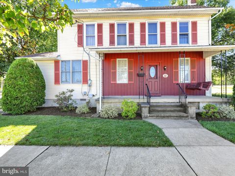 102 W RUTH AVENUE ROBESONIA PA 19551