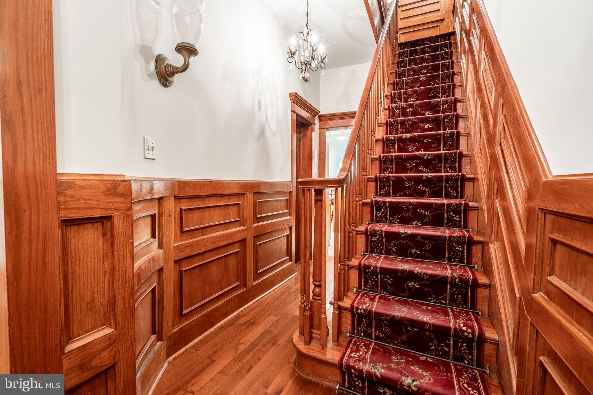 SOCIETY HILL - Residential