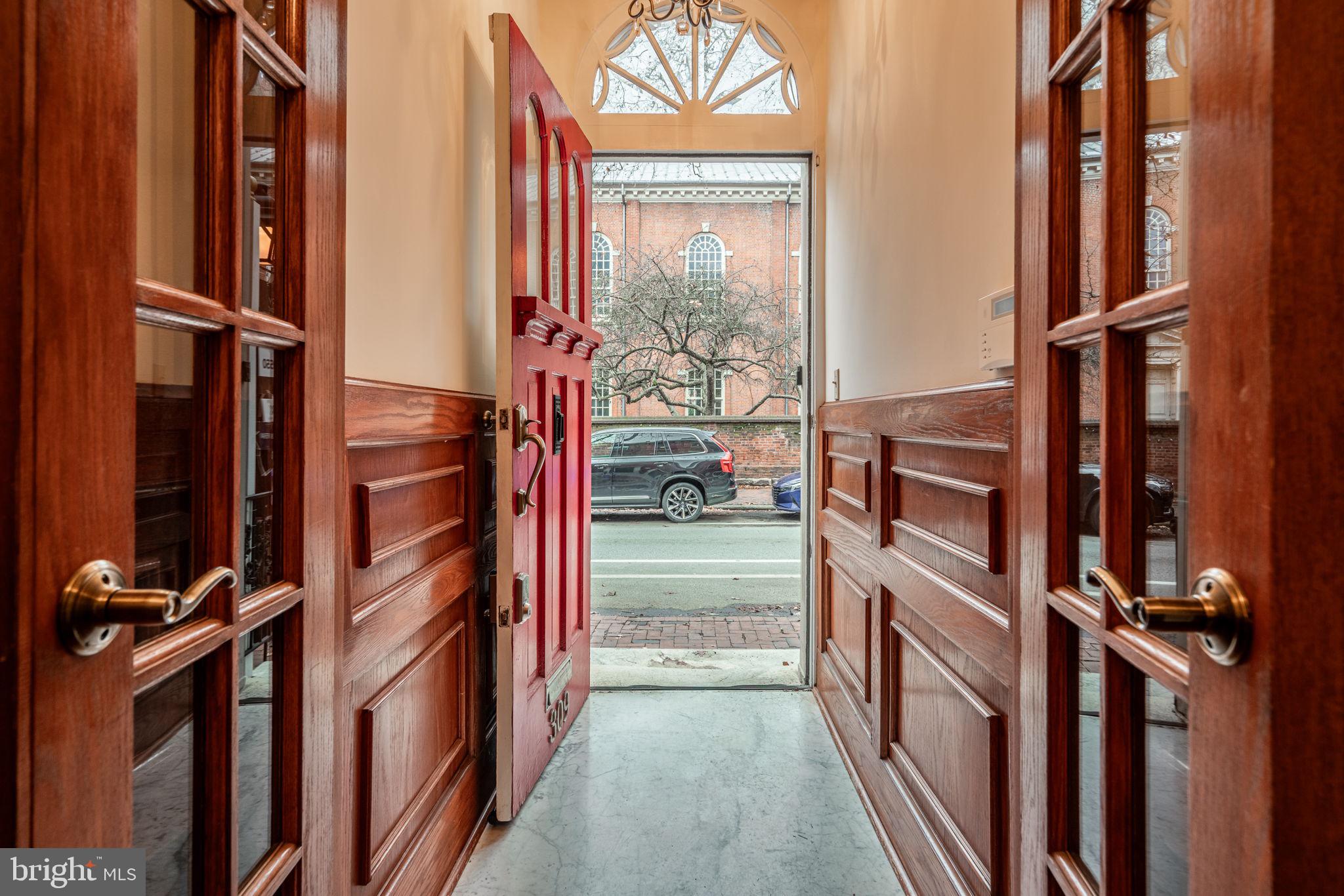 SOCIETY HILL - Residential