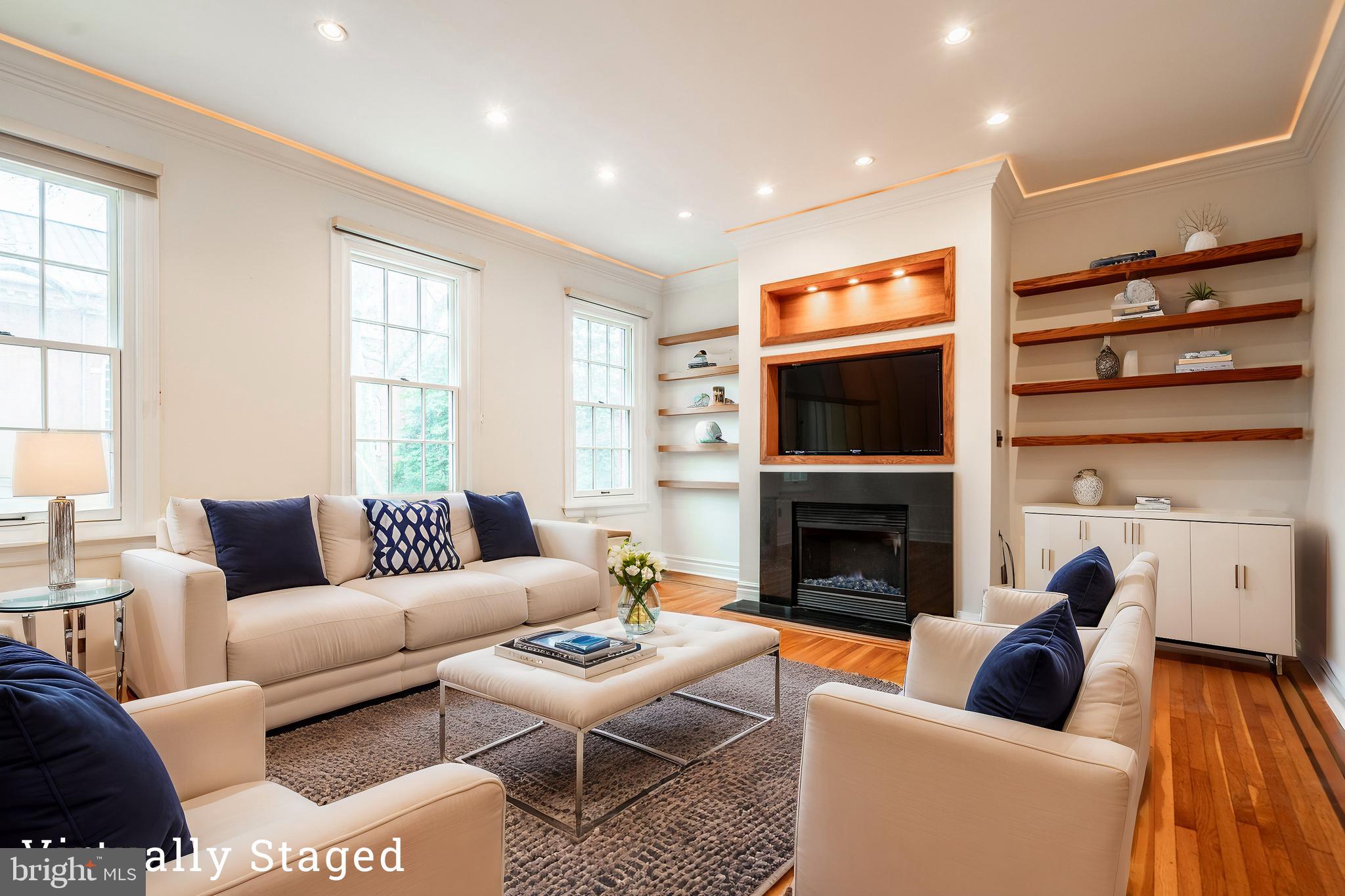 SOCIETY HILL - Residential