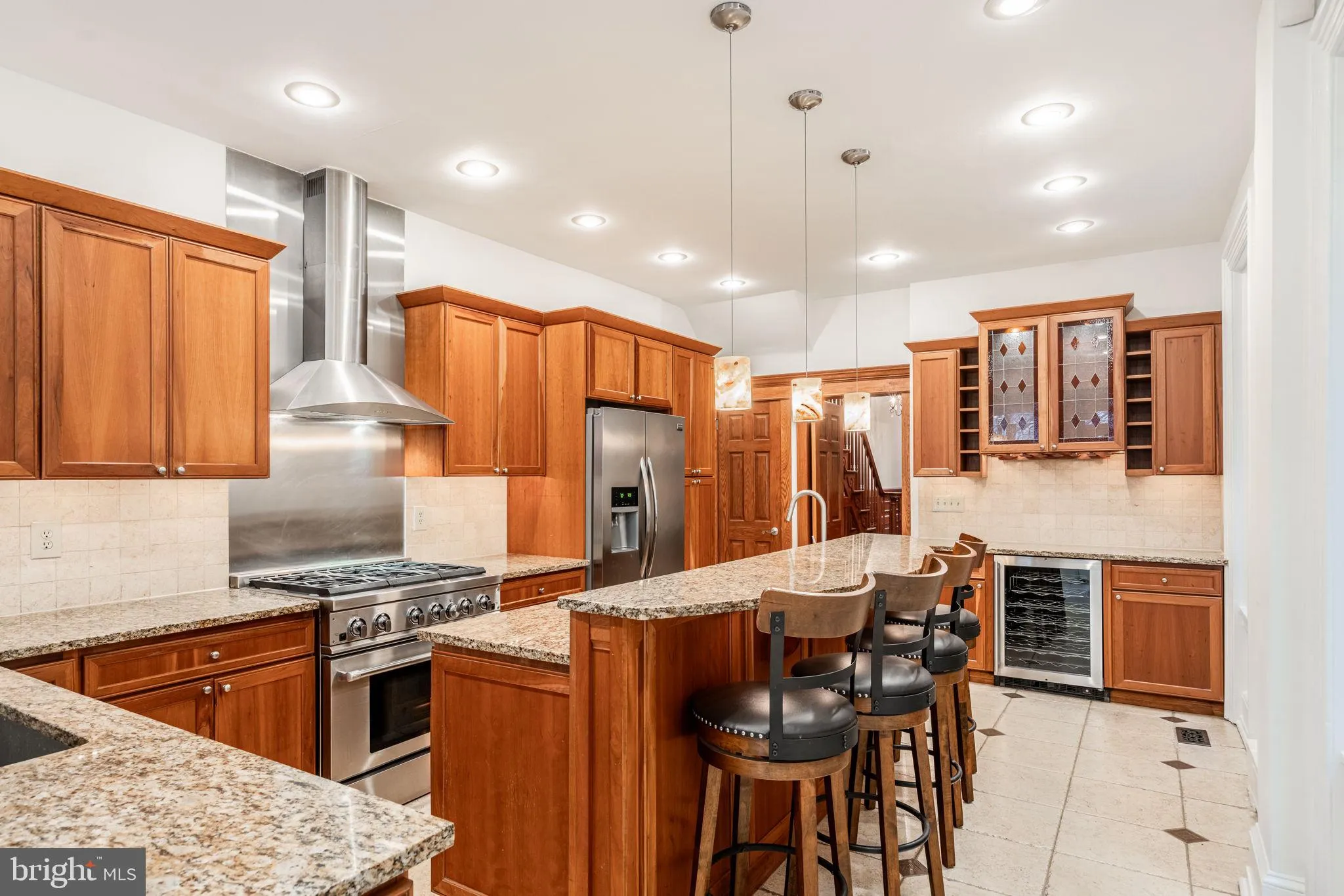 Philadelphia, Pennsylvania 19106, United States, 6 Bedrooms Bedrooms, ,5 BathroomsBathrooms,Residential,Contingent,17083