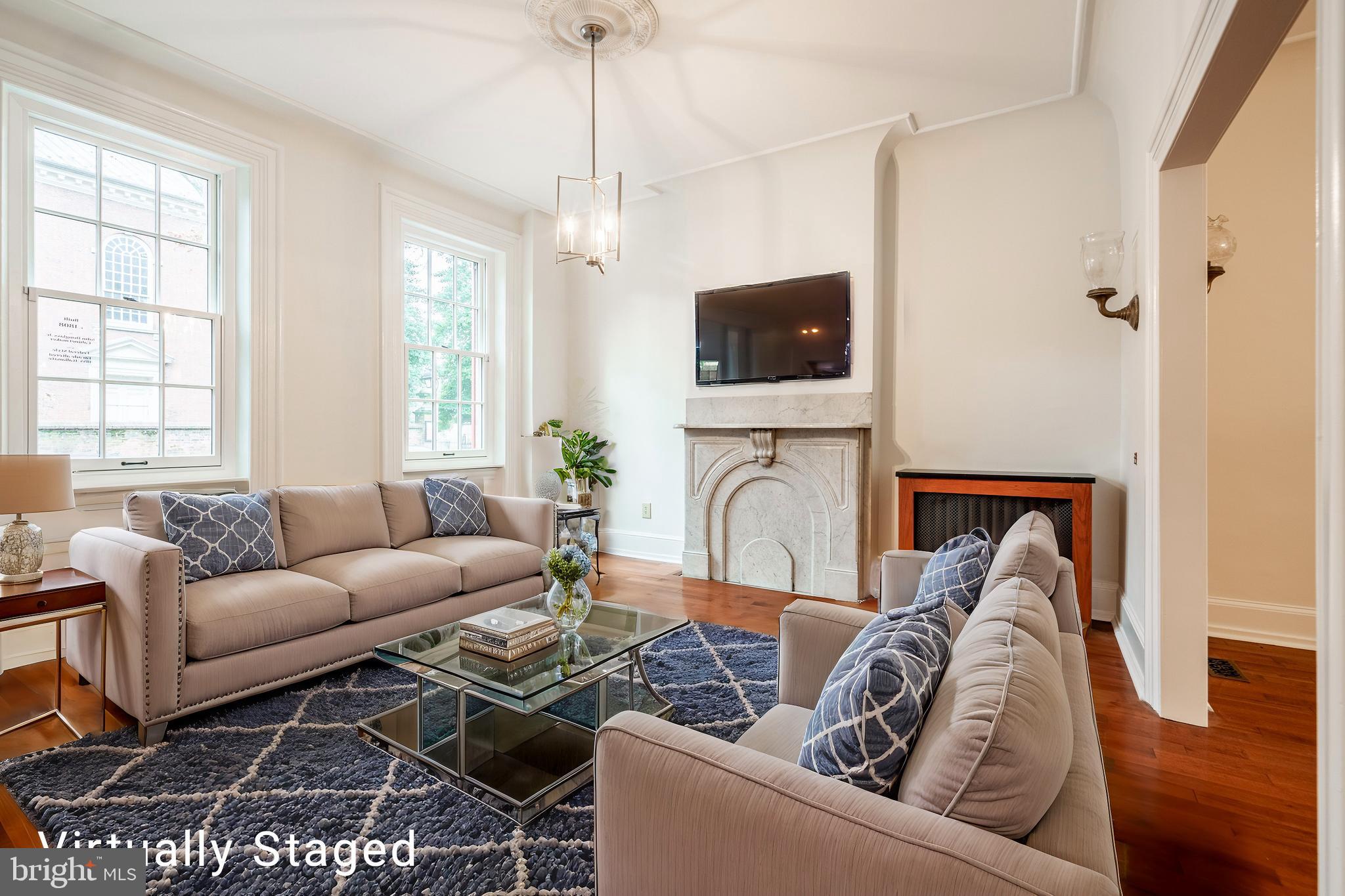 SOCIETY HILL - Residential