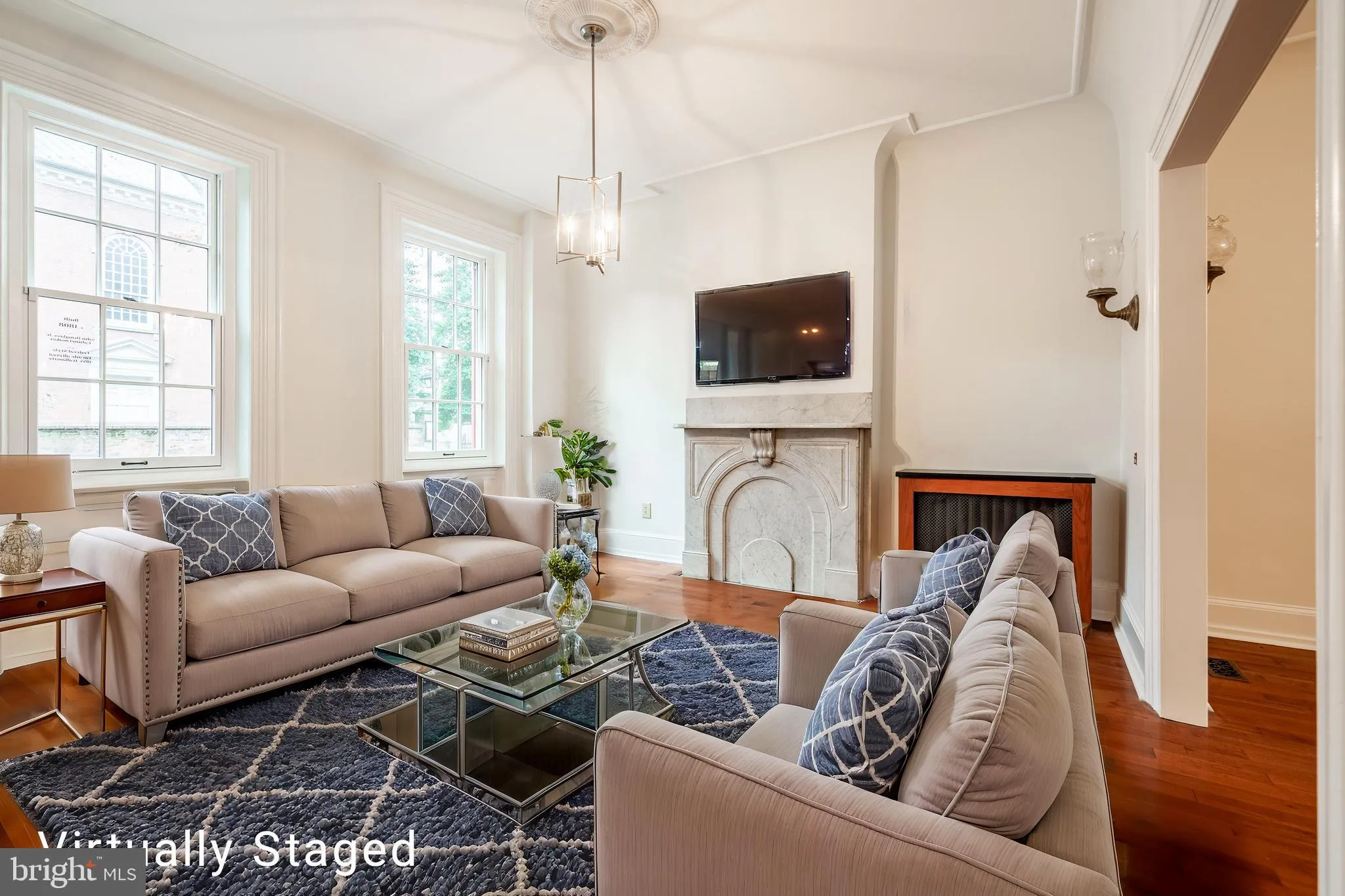 Philadelphia, Pennsylvania 19106, United States, 6 Bedrooms Bedrooms, ,5 BathroomsBathrooms,Residential,Contingent,17083