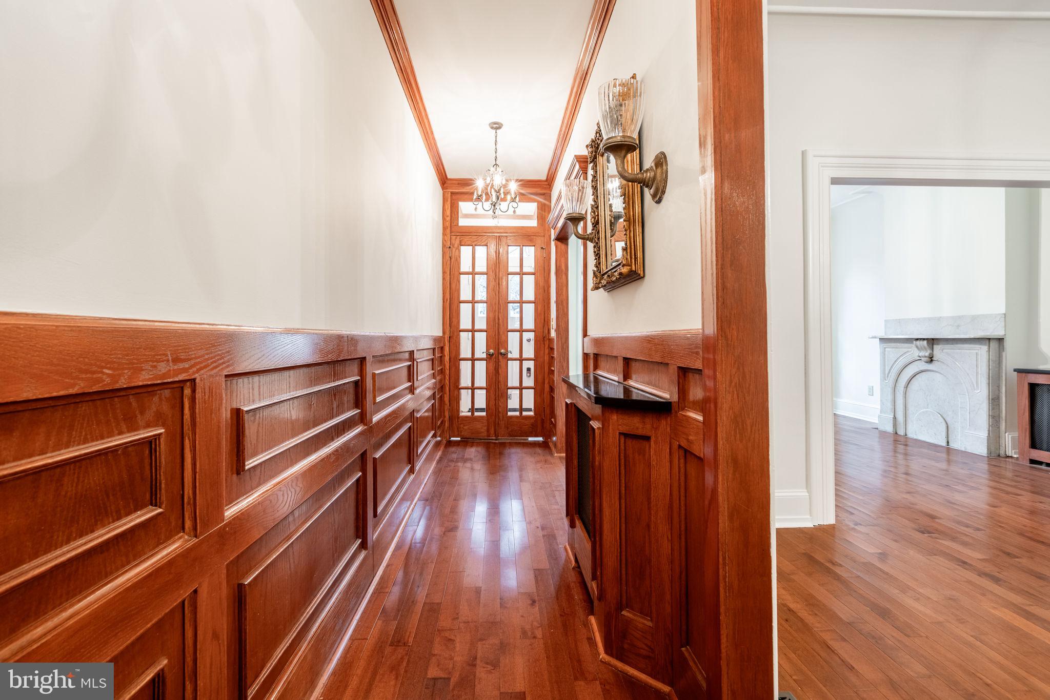 SOCIETY HILL - Residential