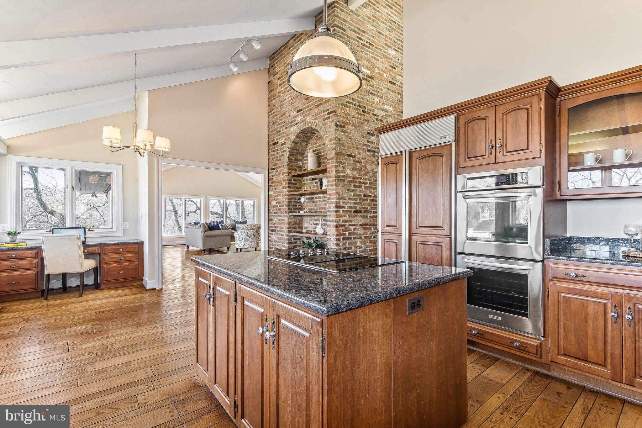 THE DOWNS - Residential