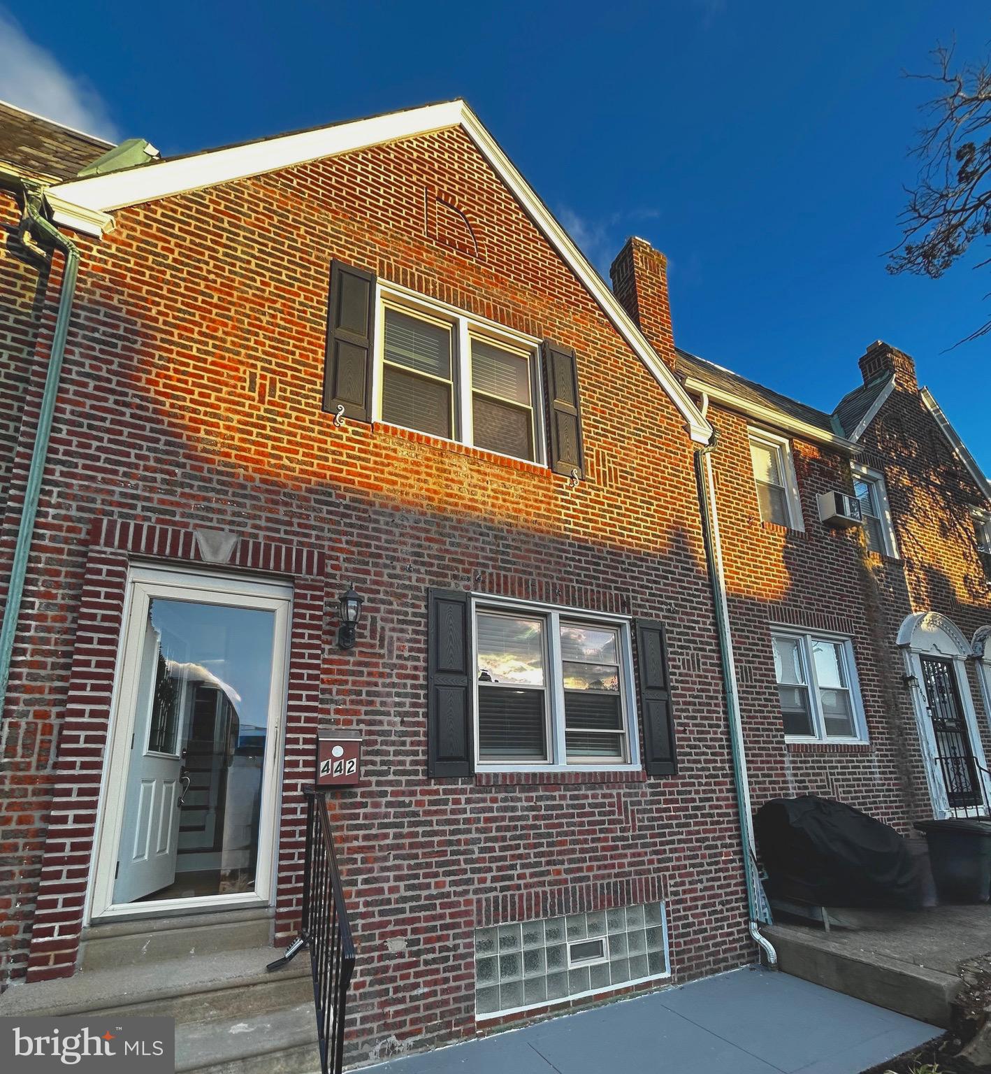 442 E SLOCUM STREET