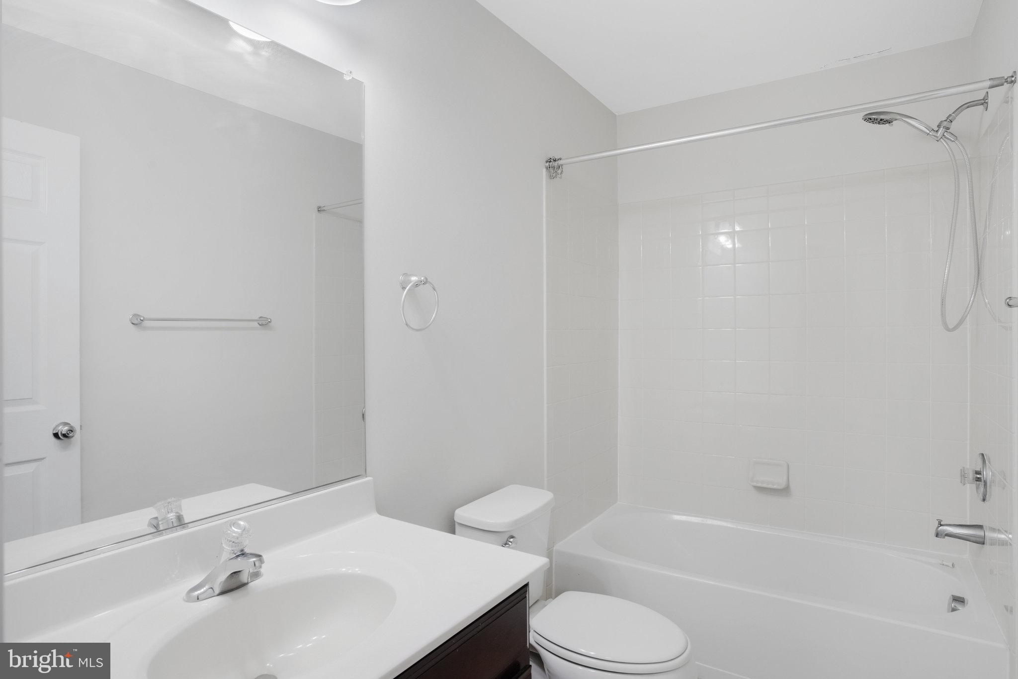 CHERRY HILL CROSSING - Residential Lease