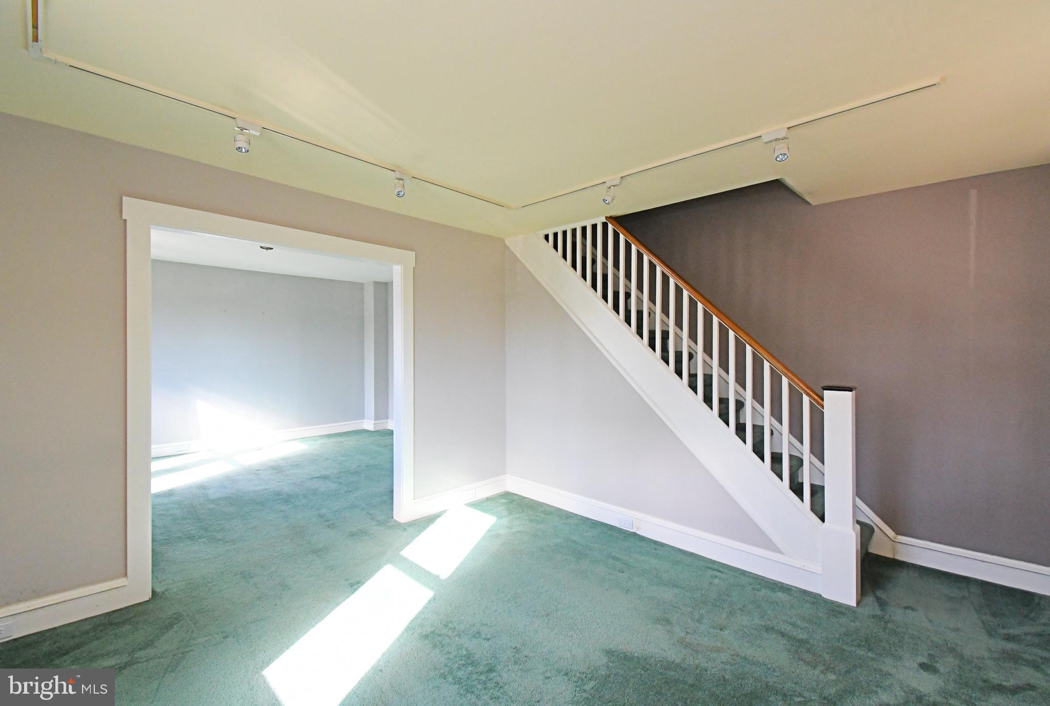 NORRISTOWN - Residential