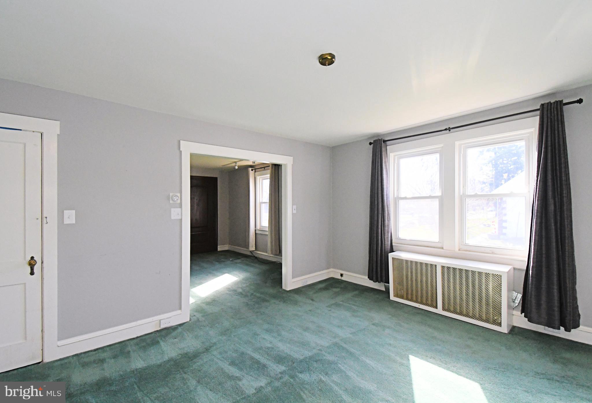 NORRISTOWN - Residential