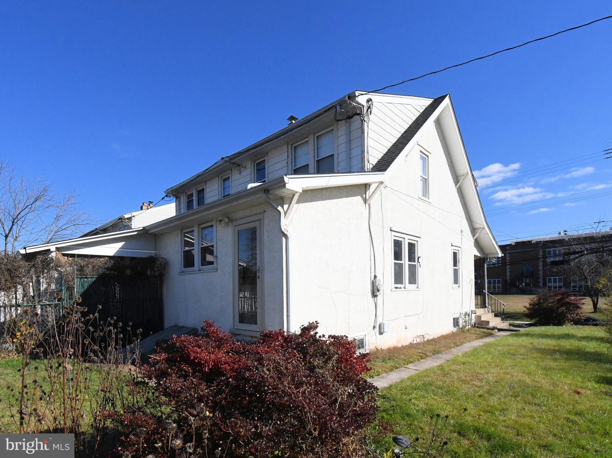 NORRISTOWN - Residential