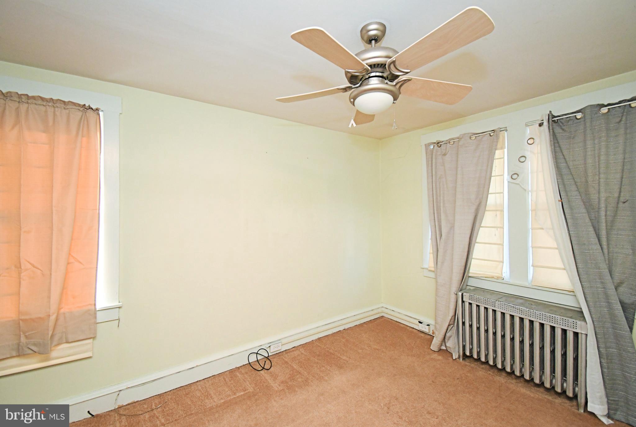 NORRISTOWN - Residential