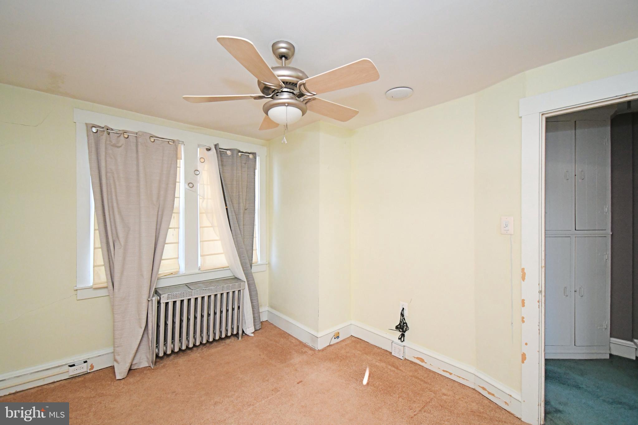 NORRISTOWN - Residential