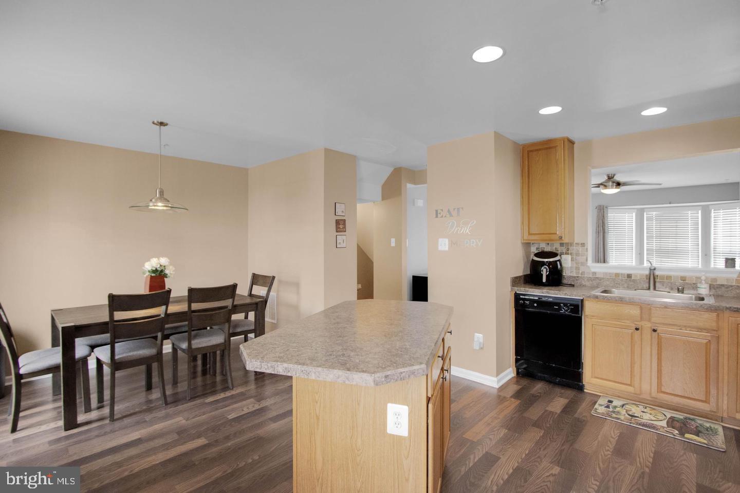 MIRAMAR LANDING - Residential Lease