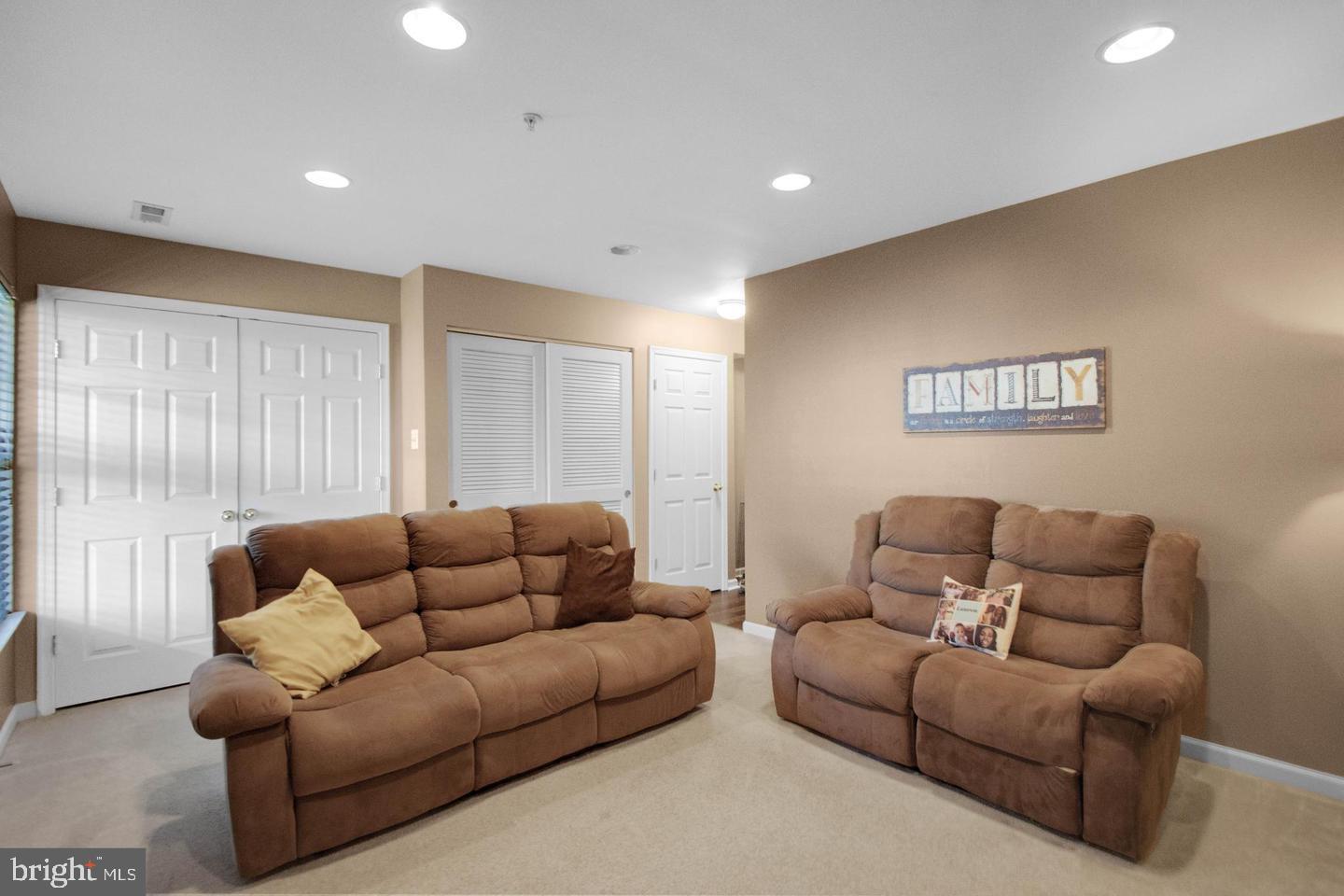 MIRAMAR LANDING - Residential Lease