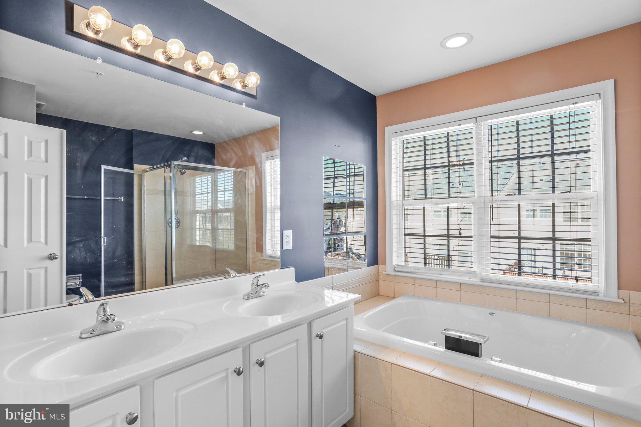 FLETCHER'S GROVE - Residential