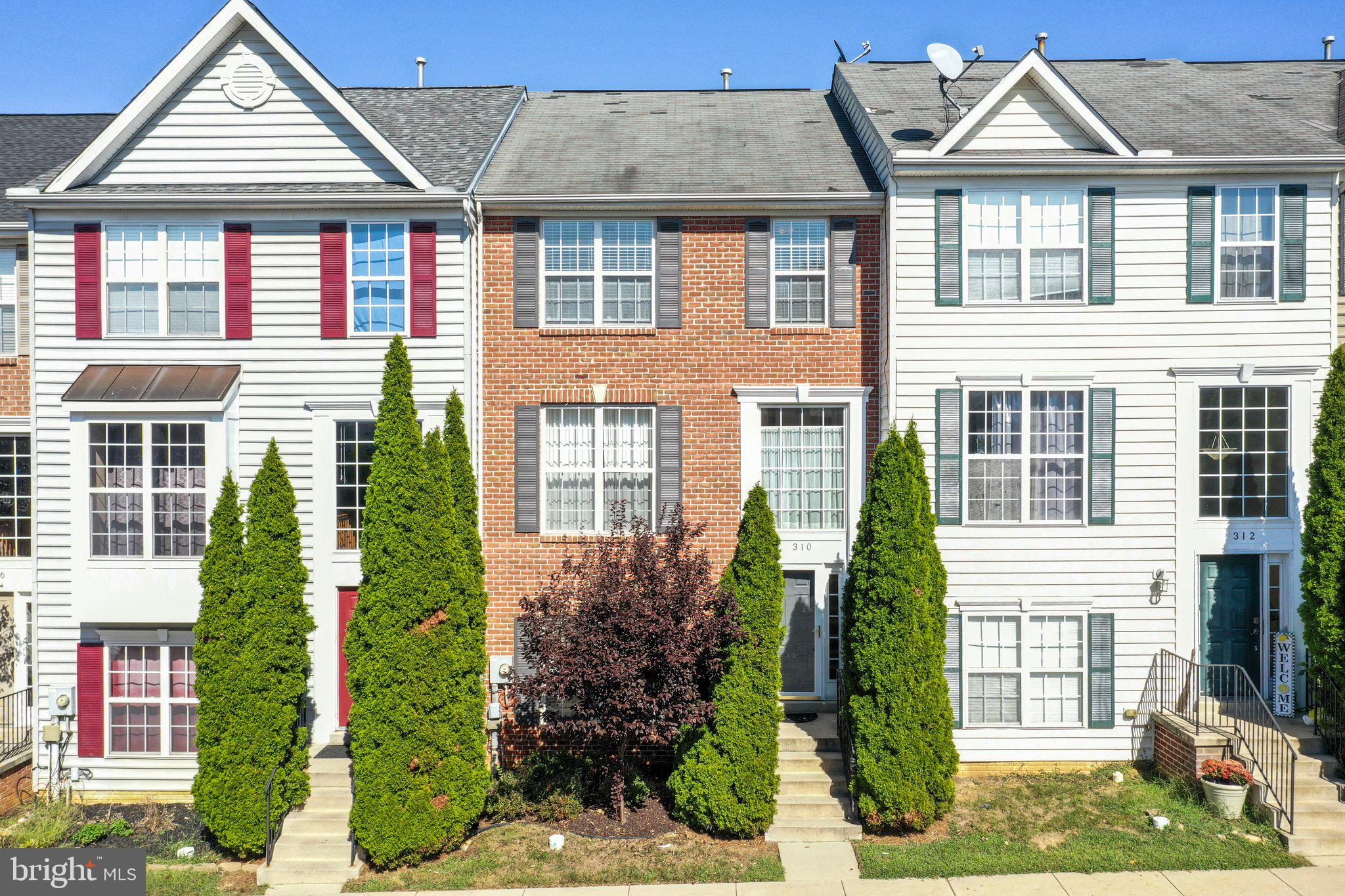 310 GREEN FERN CIRCLE