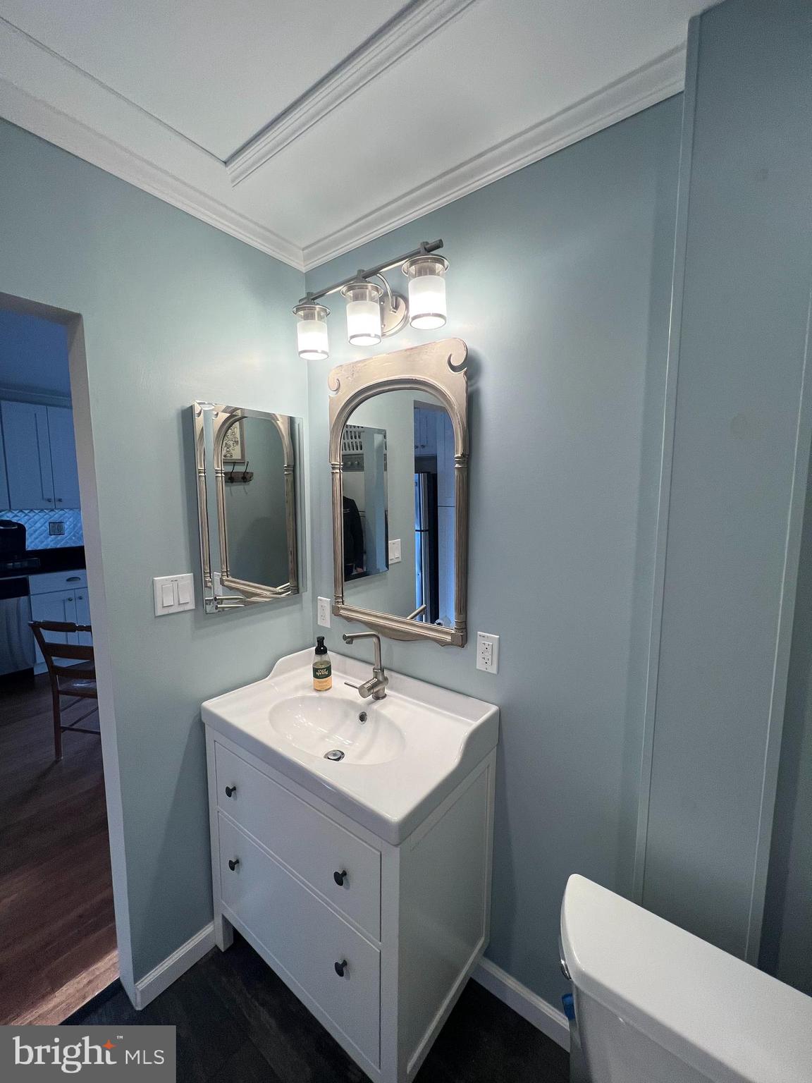 FRANKLIN MANOR BEACH - Residential Lease