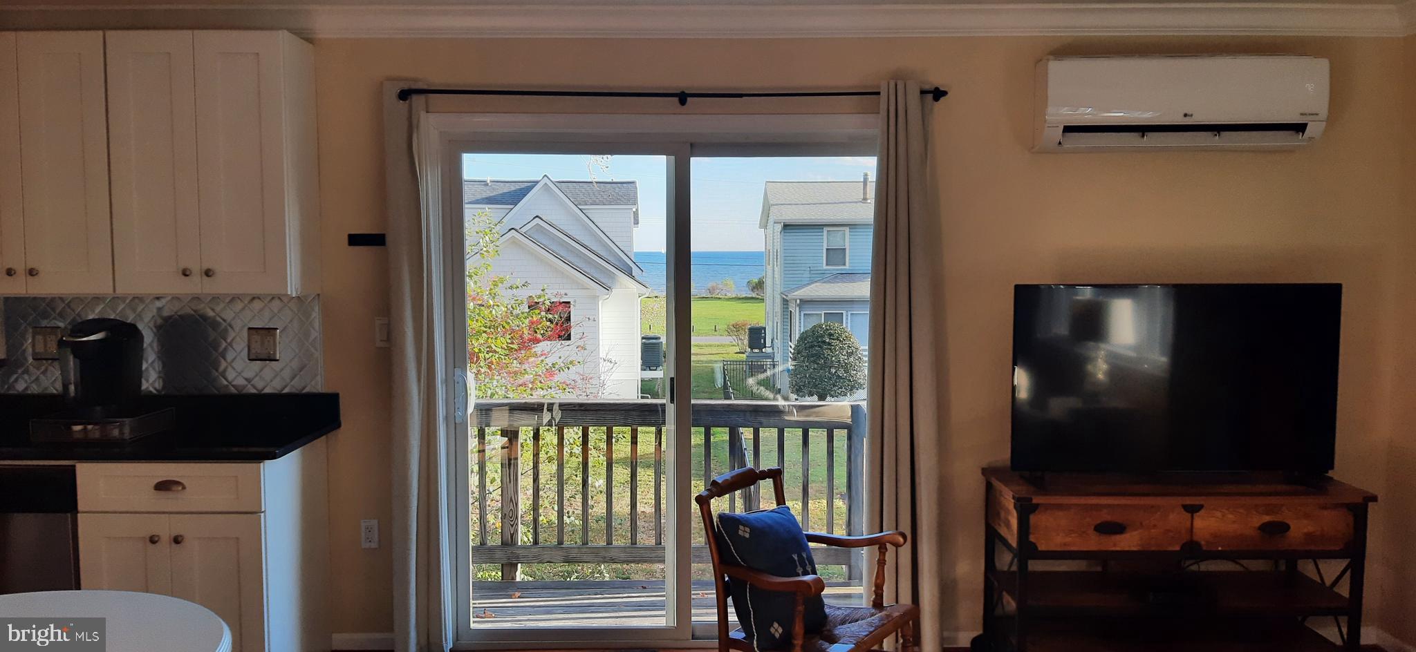 FRANKLIN MANOR BEACH - Residential Lease