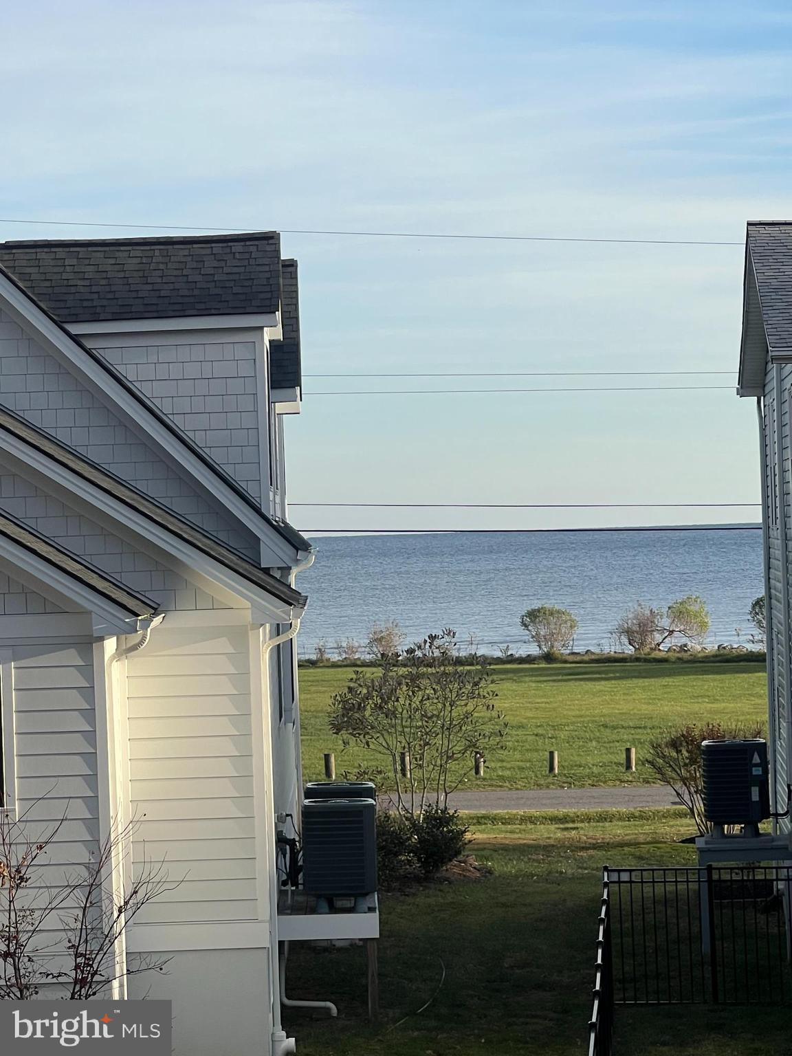 FRANKLIN MANOR BEACH - Residential Lease