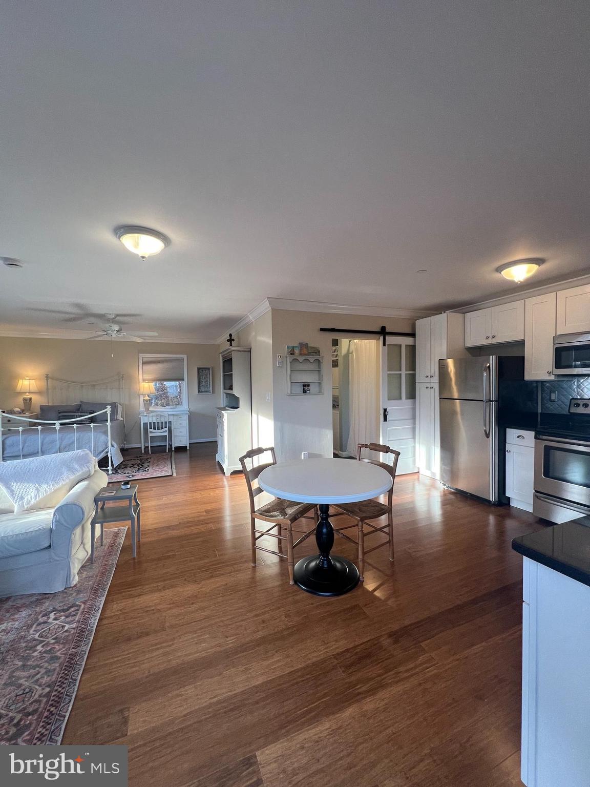 FRANKLIN MANOR BEACH - Residential Lease