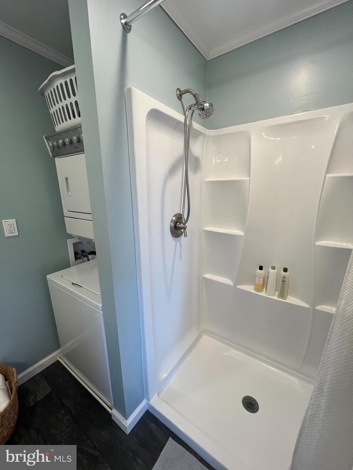 FRANKLIN MANOR BEACH - Residential Lease