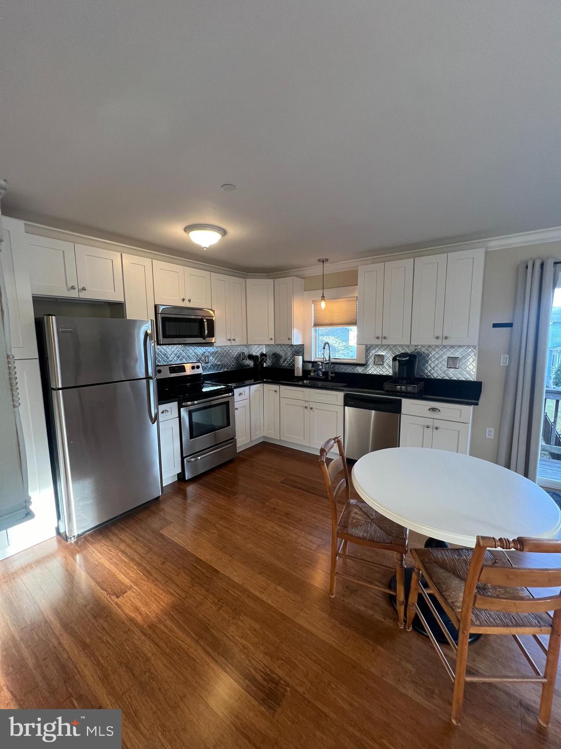 FRANKLIN MANOR BEACH - Residential Lease