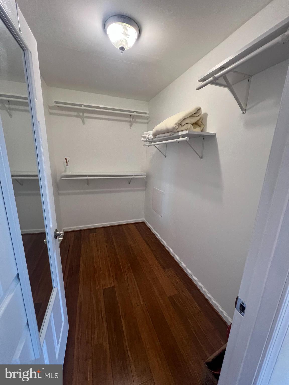 FRANKLIN MANOR BEACH - Residential Lease