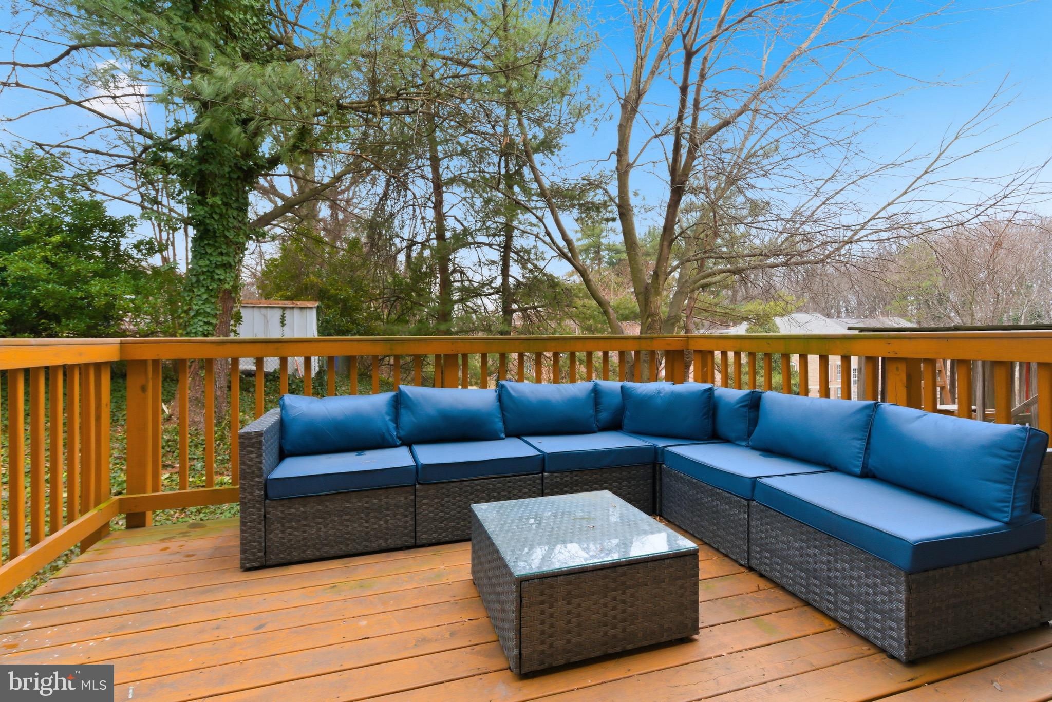 PICKWICK VILLAGE - Residential