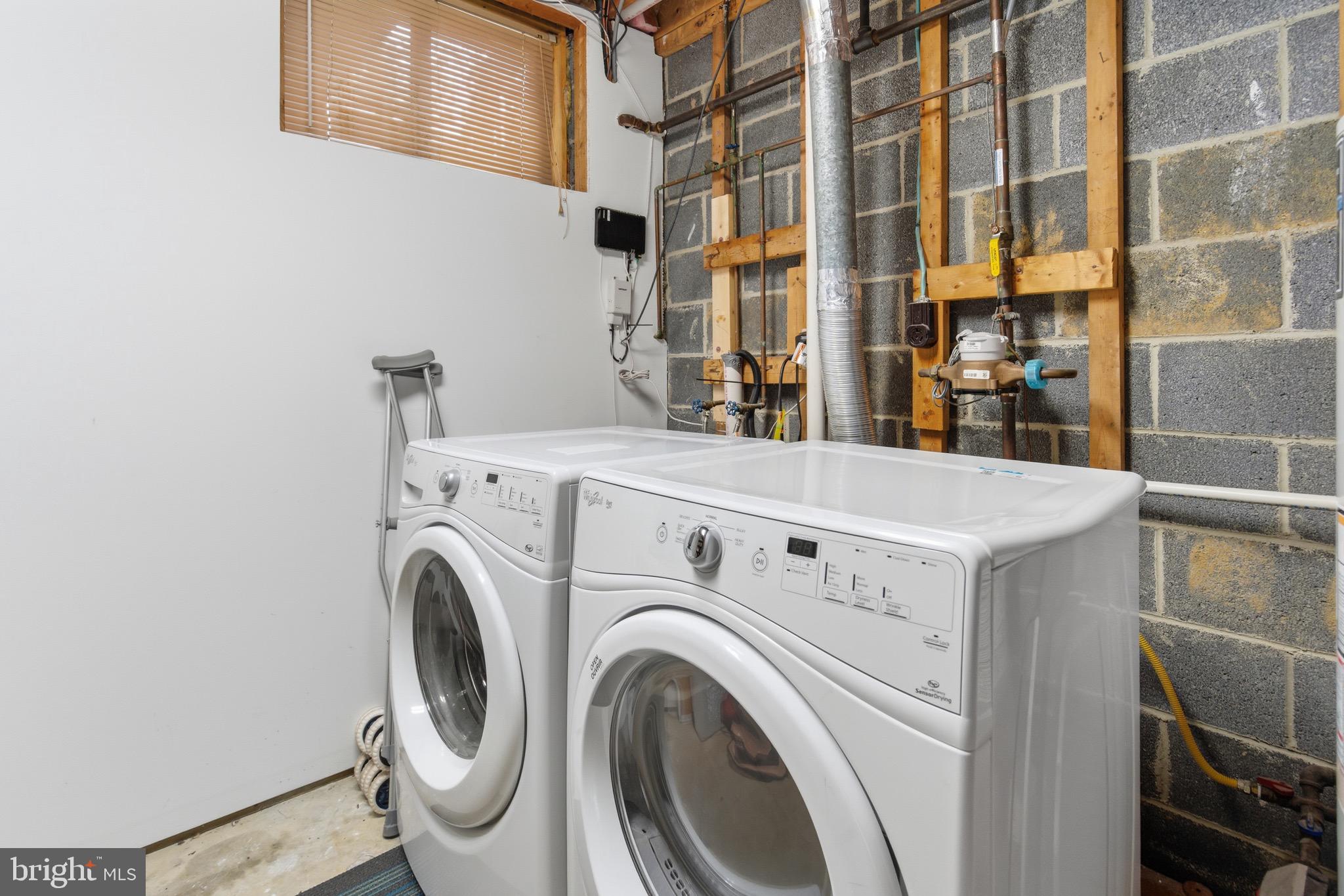 PICKWICK VILLAGE - Residential