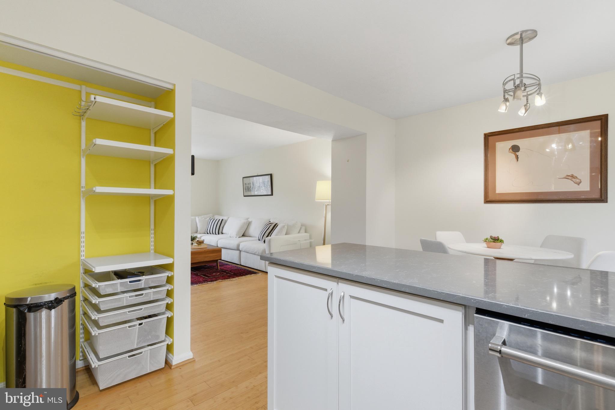 PICKWICK VILLAGE - Residential