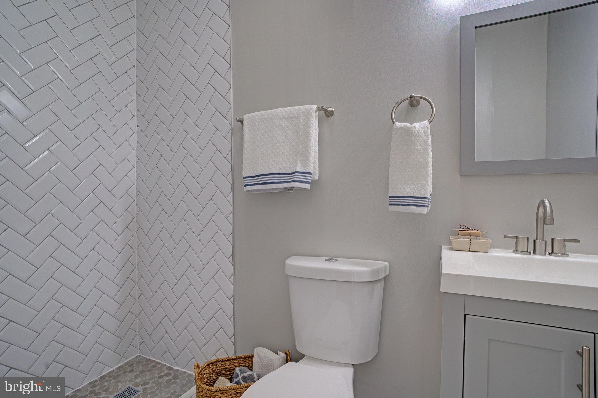 FORT WASHINGTON - Residential