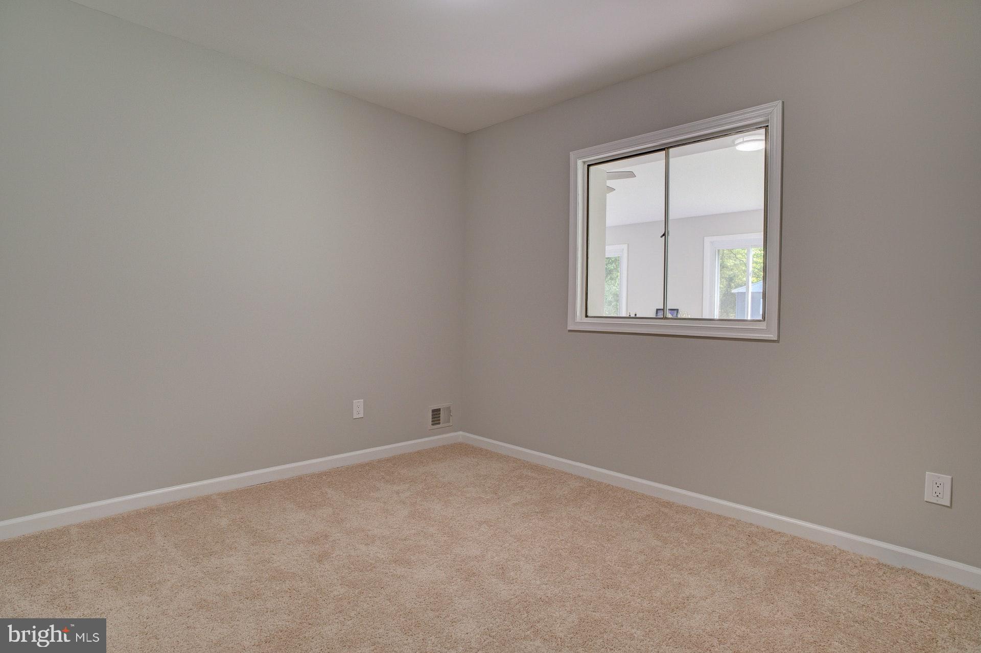 FORT WASHINGTON - Residential