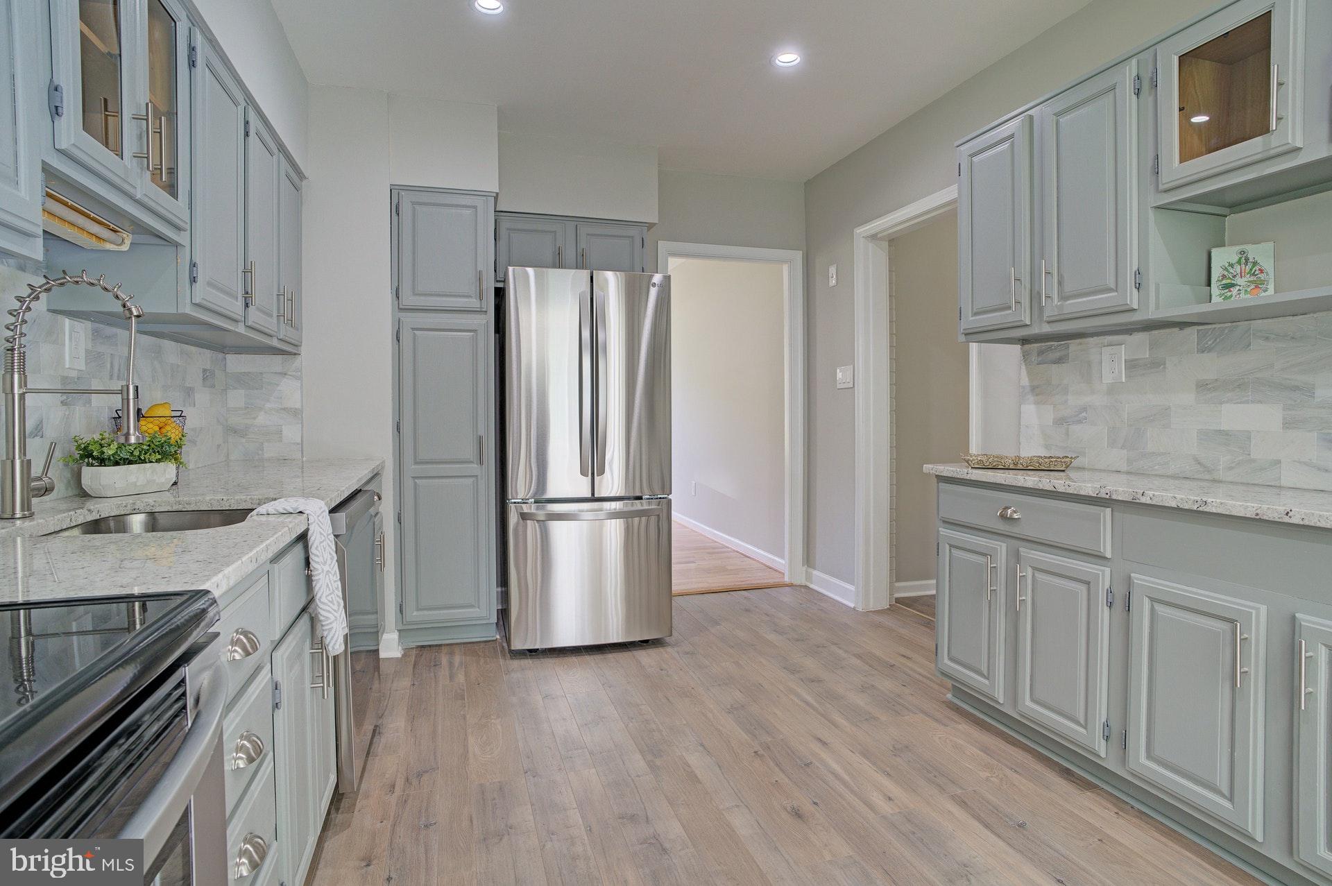 FORT WASHINGTON - Residential