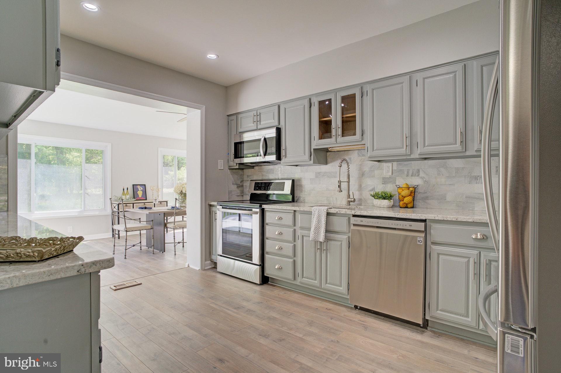 FORT WASHINGTON - Residential