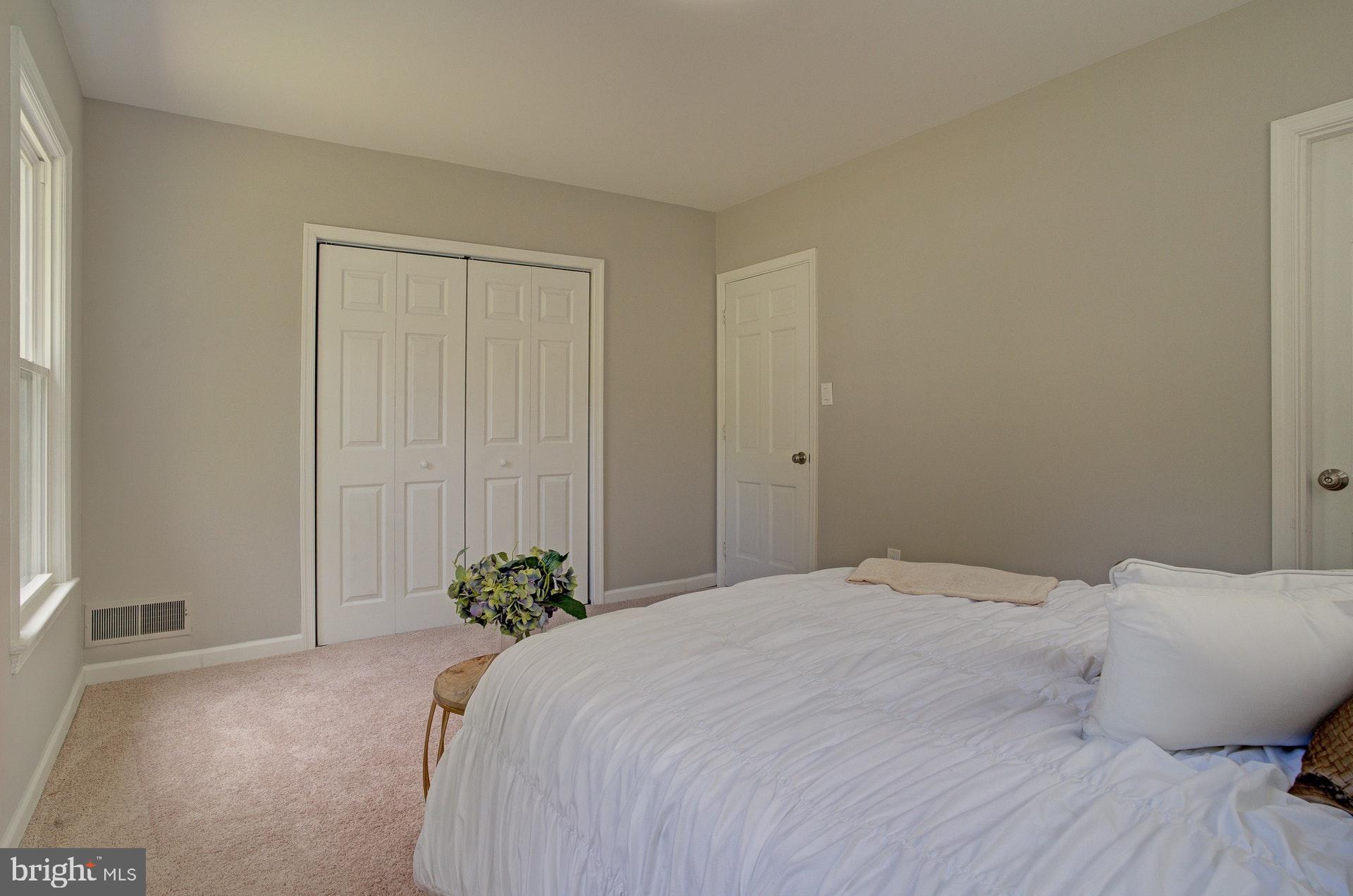 FORT WASHINGTON - Residential