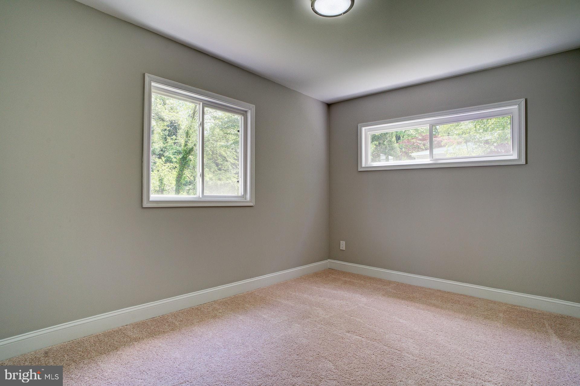 FORT WASHINGTON - Residential