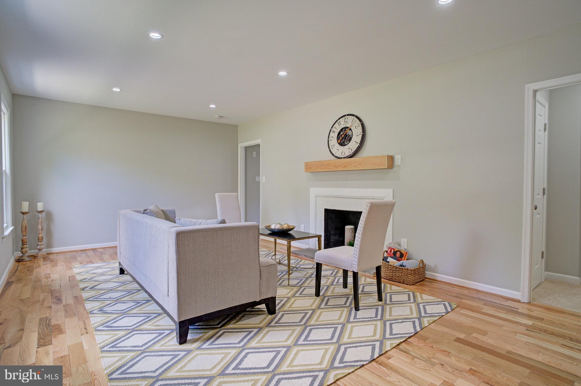 FORT WASHINGTON - Residential