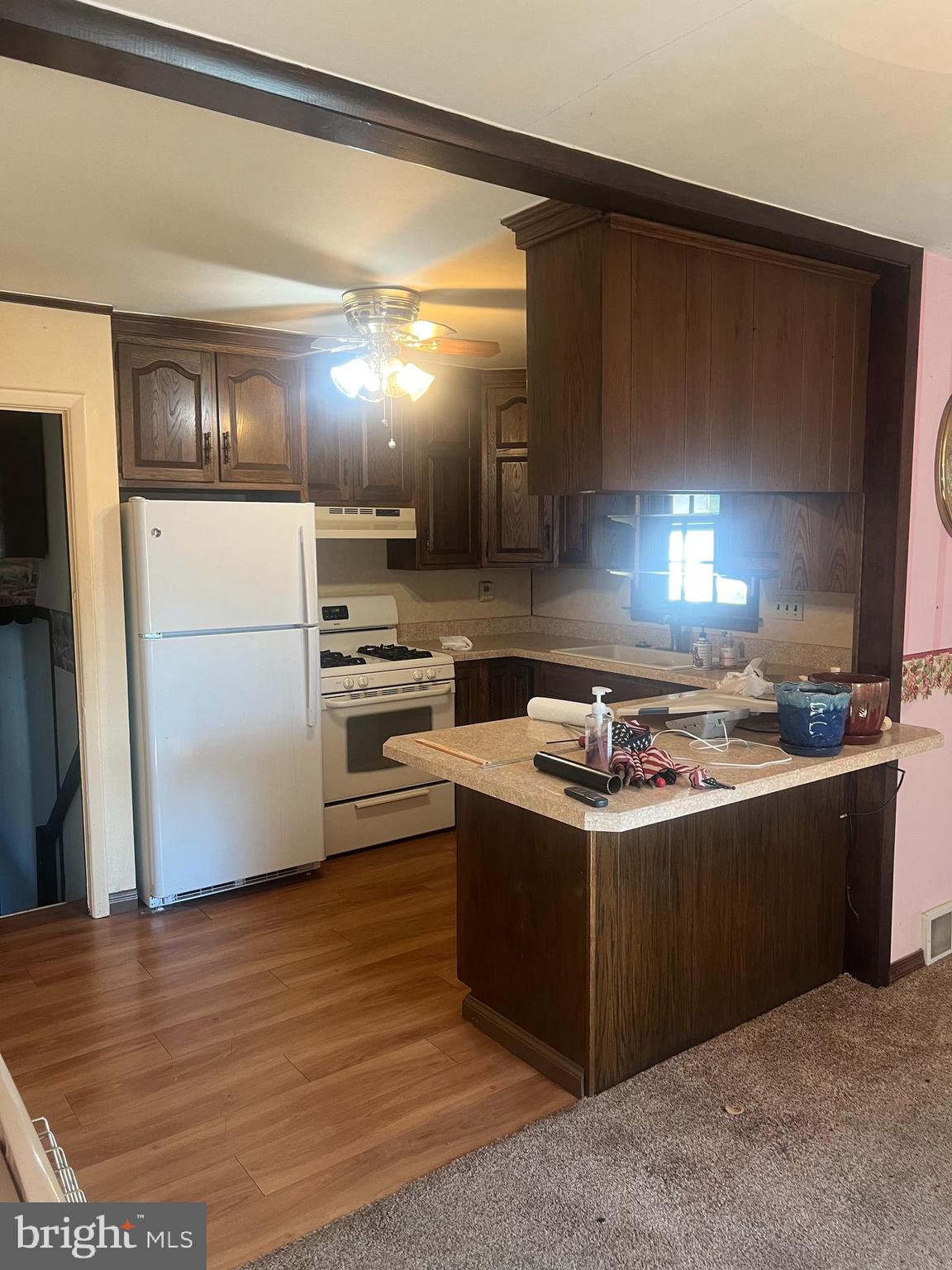 CAMELOT ESTS - Residential