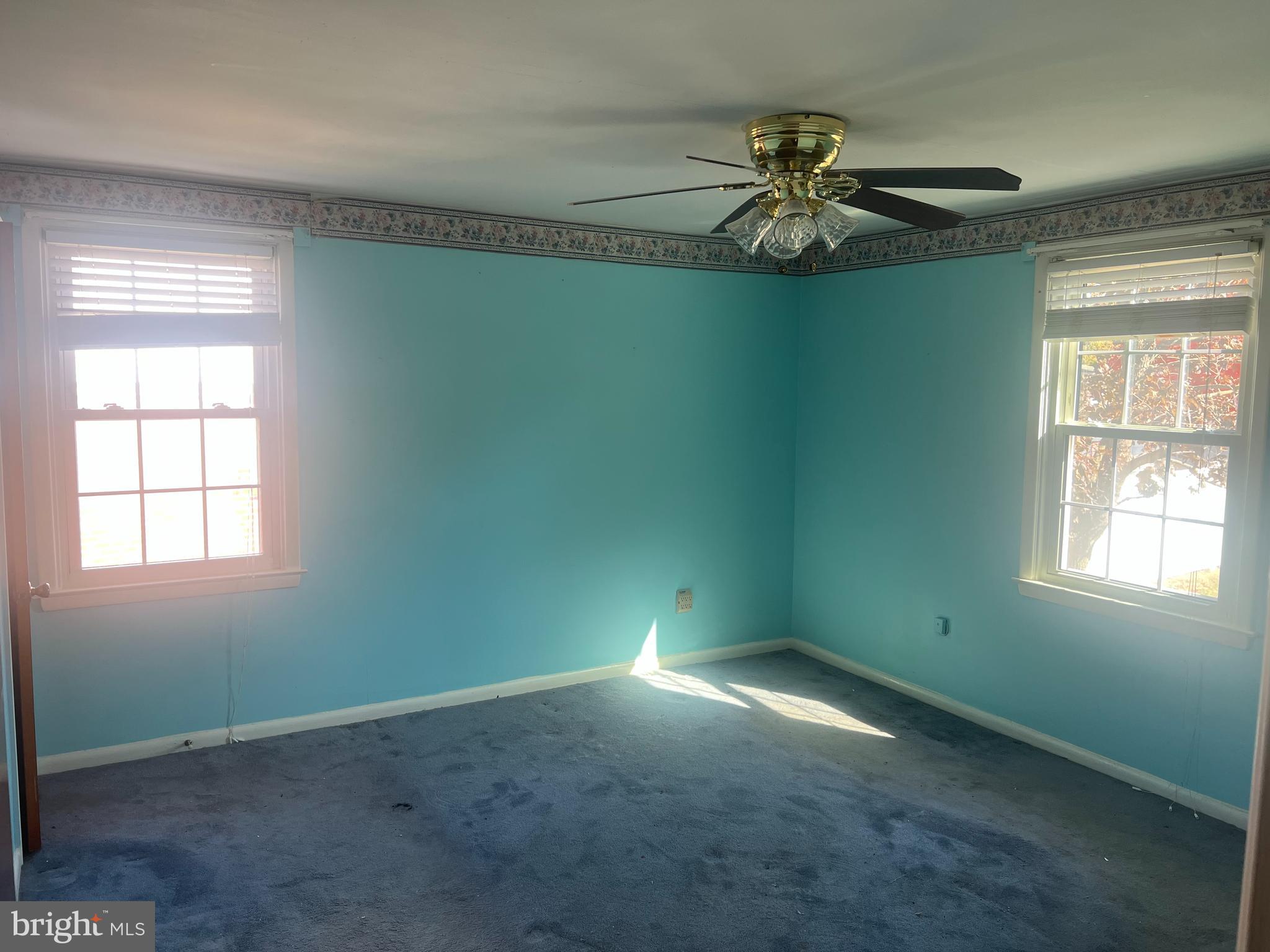 CAMELOT ESTS - Residential