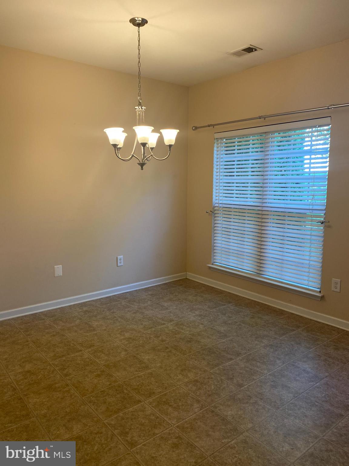 ARCHERS ROCK - Residential Lease