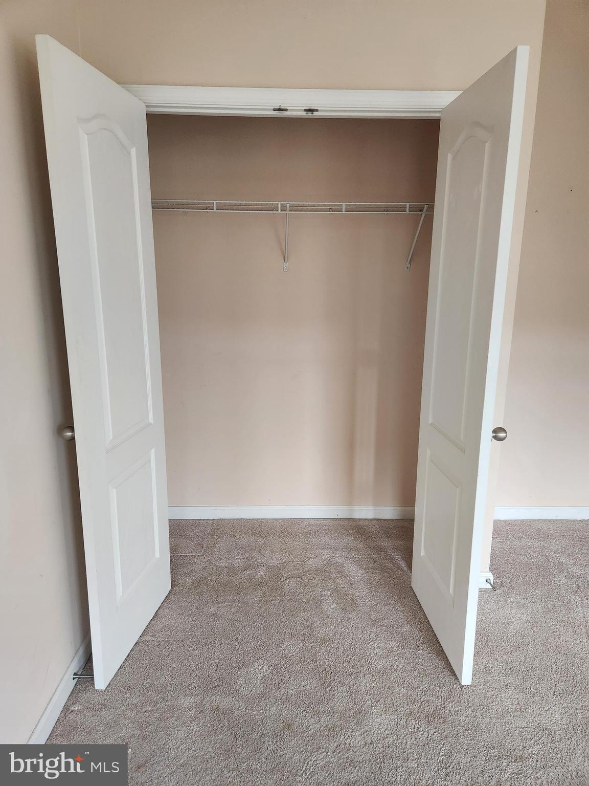 ARCHERS ROCK - Residential Lease