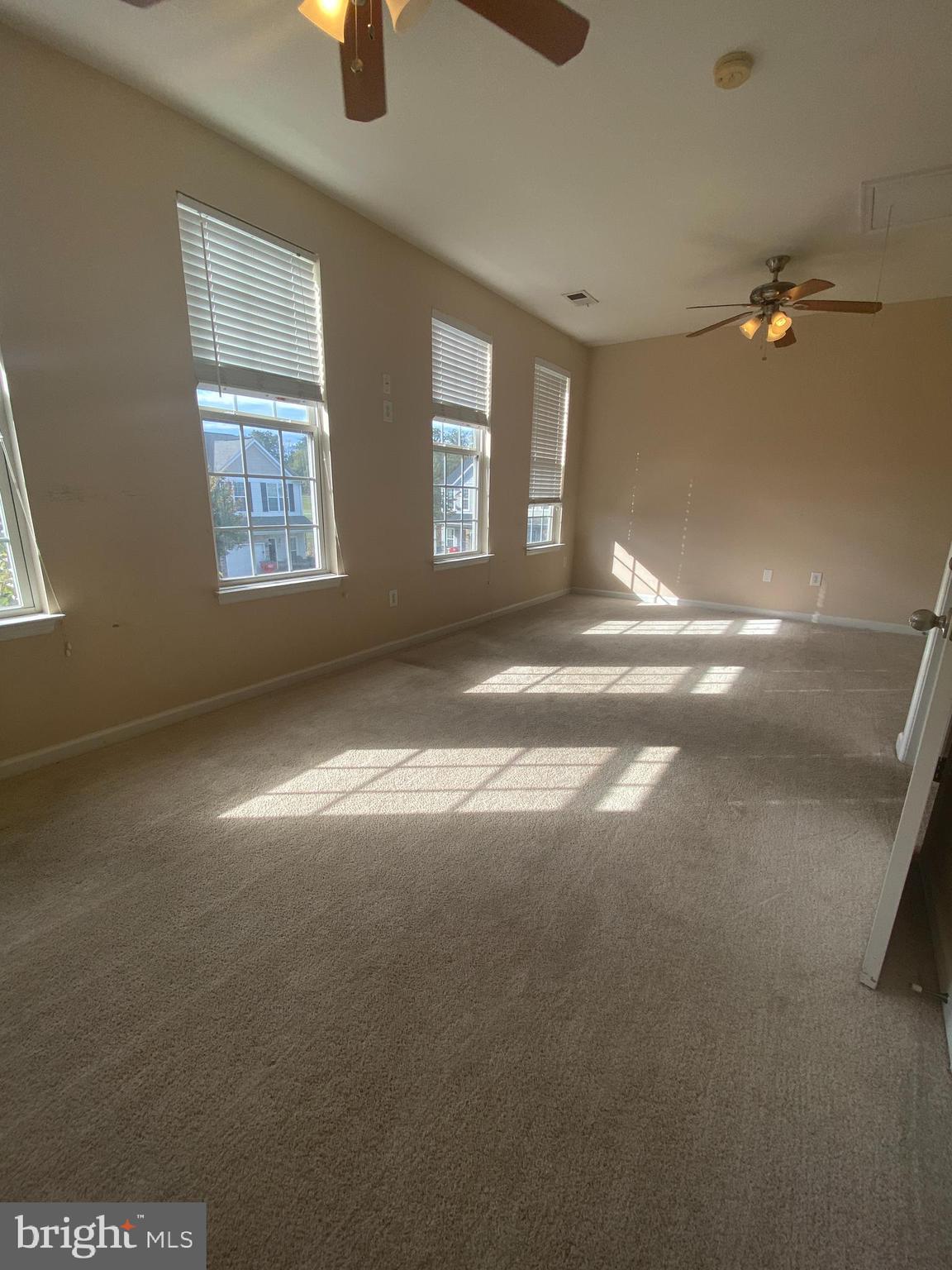 ARCHERS ROCK - Residential Lease