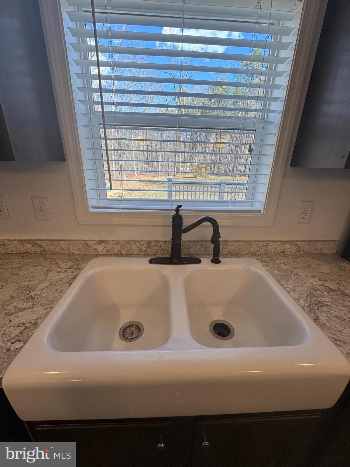 DEER WALK - Residential Lease