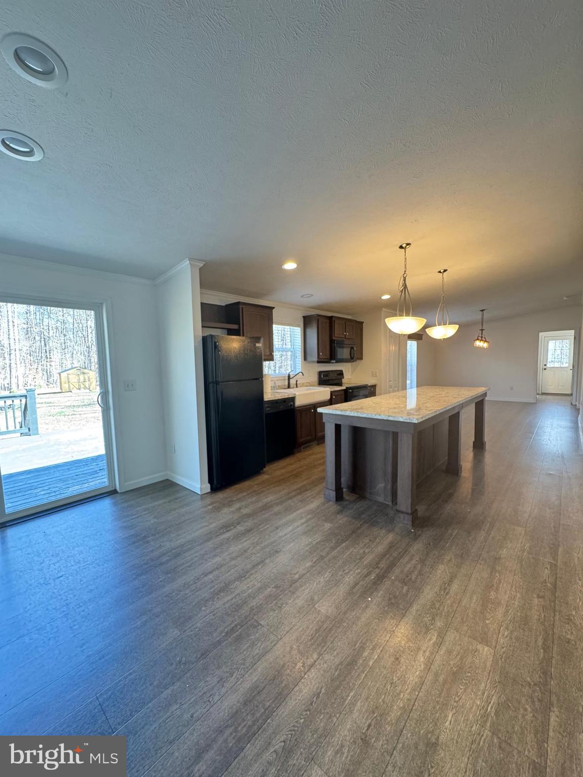 DEER WALK - Residential Lease