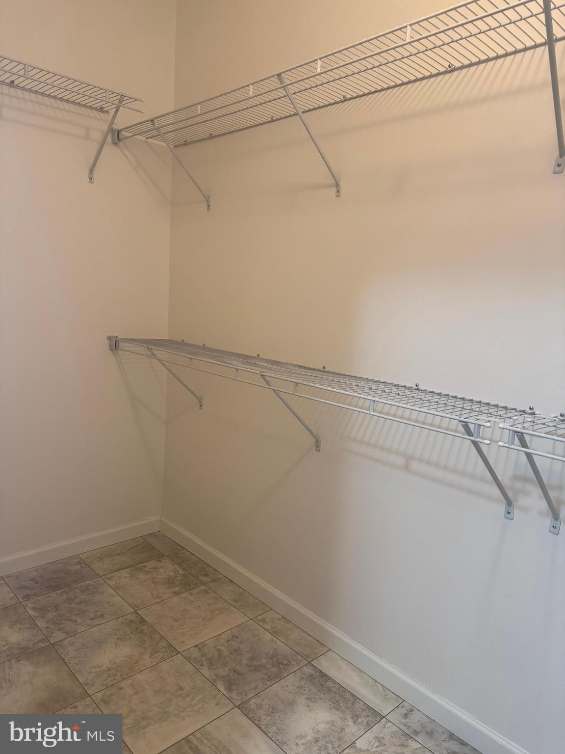 DEER WALK - Residential Lease