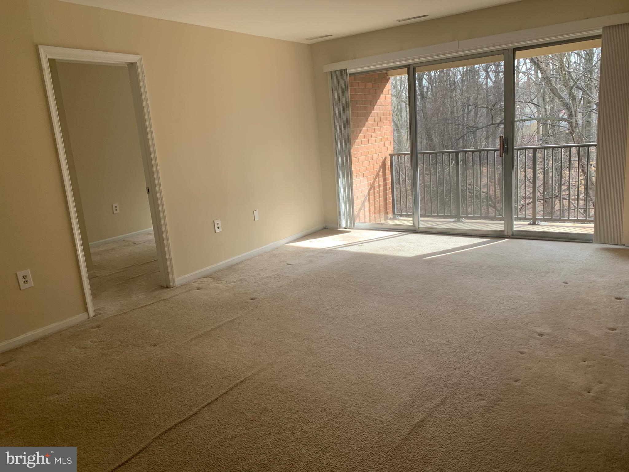 PLYMOUTH GARDENS - Residential Lease