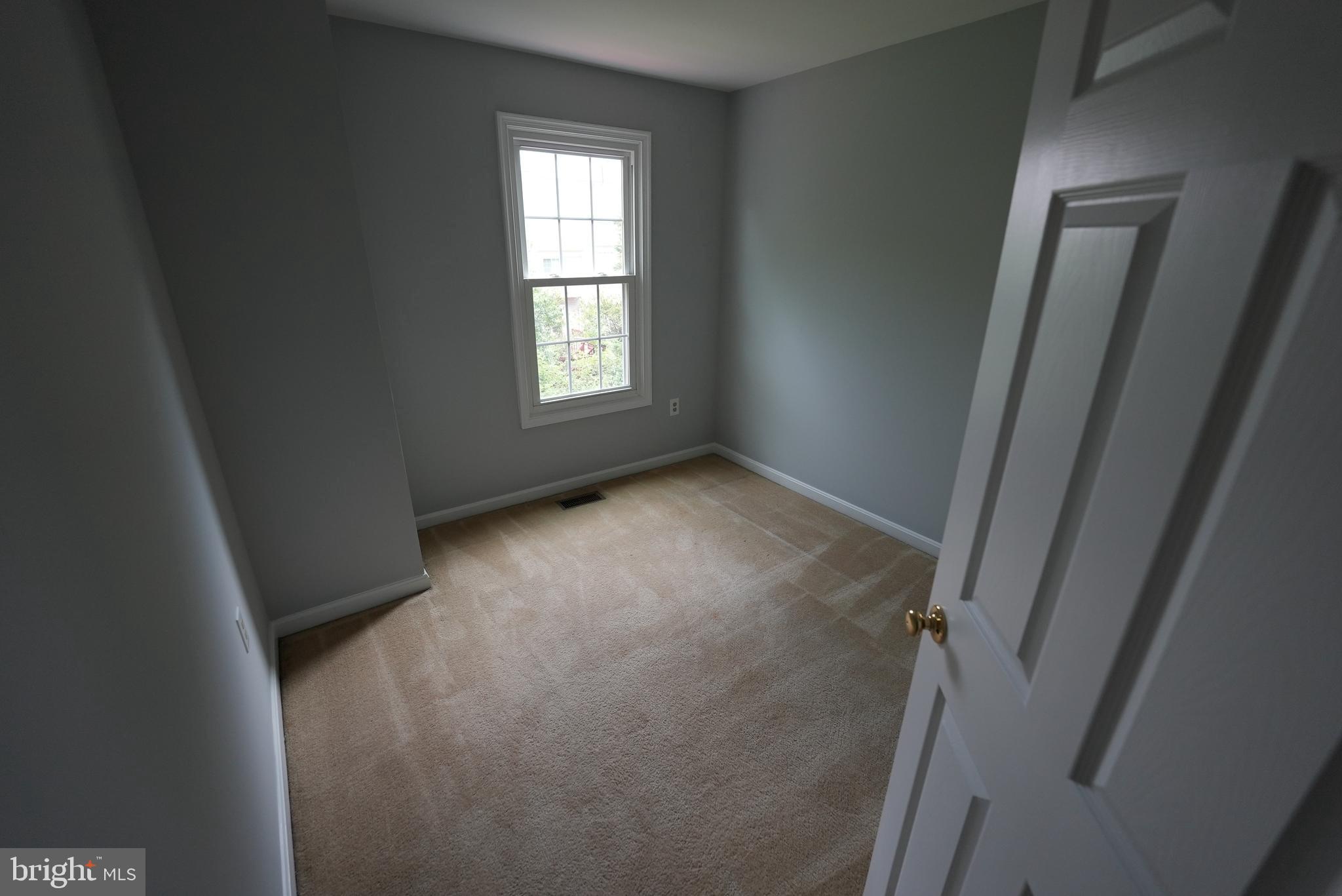 KINGSTOWNE - Residential Lease