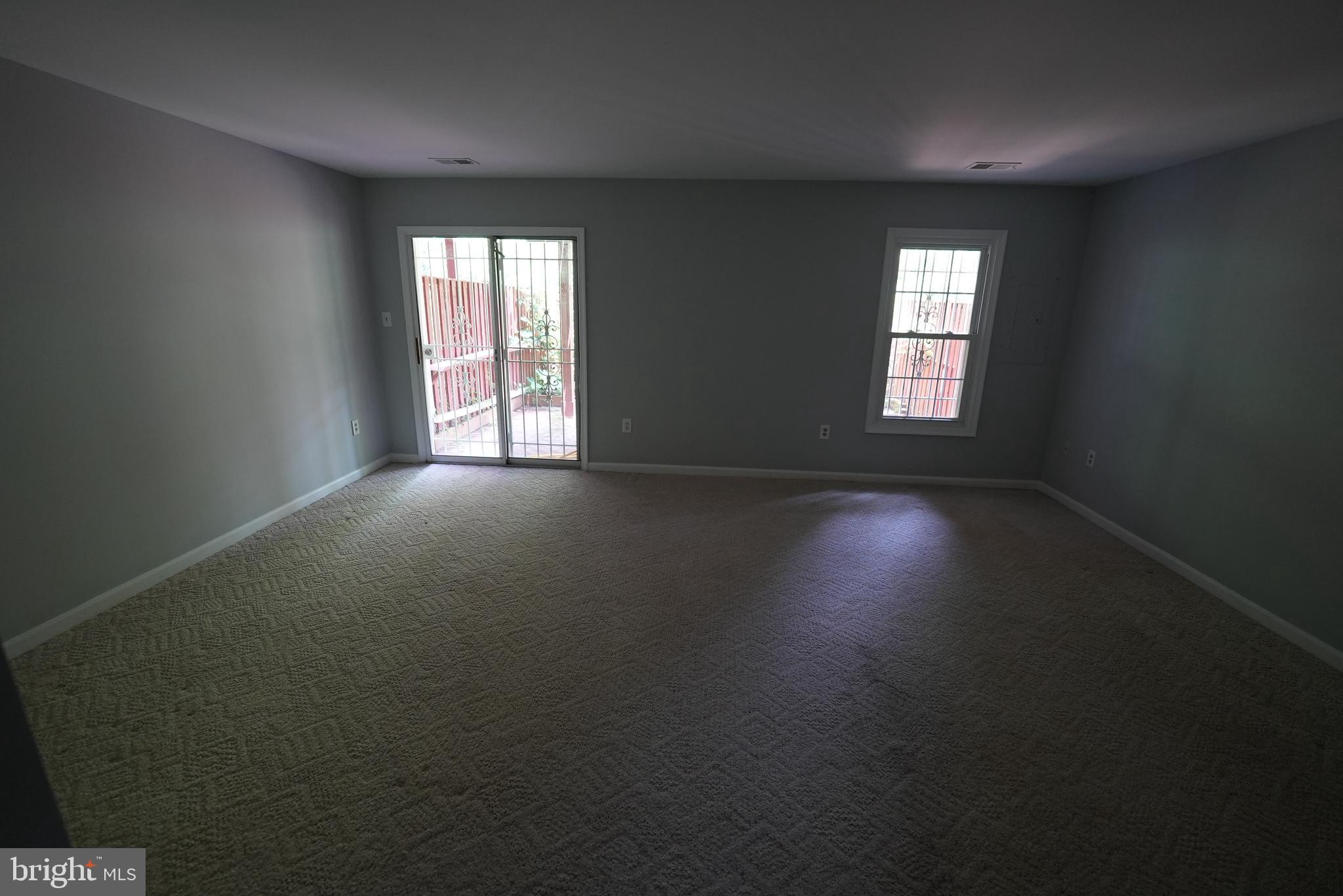 KINGSTOWNE - Residential Lease